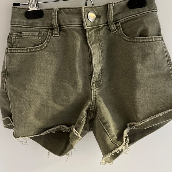 American Eagle High Rise Shortie - Picture 2 of 4